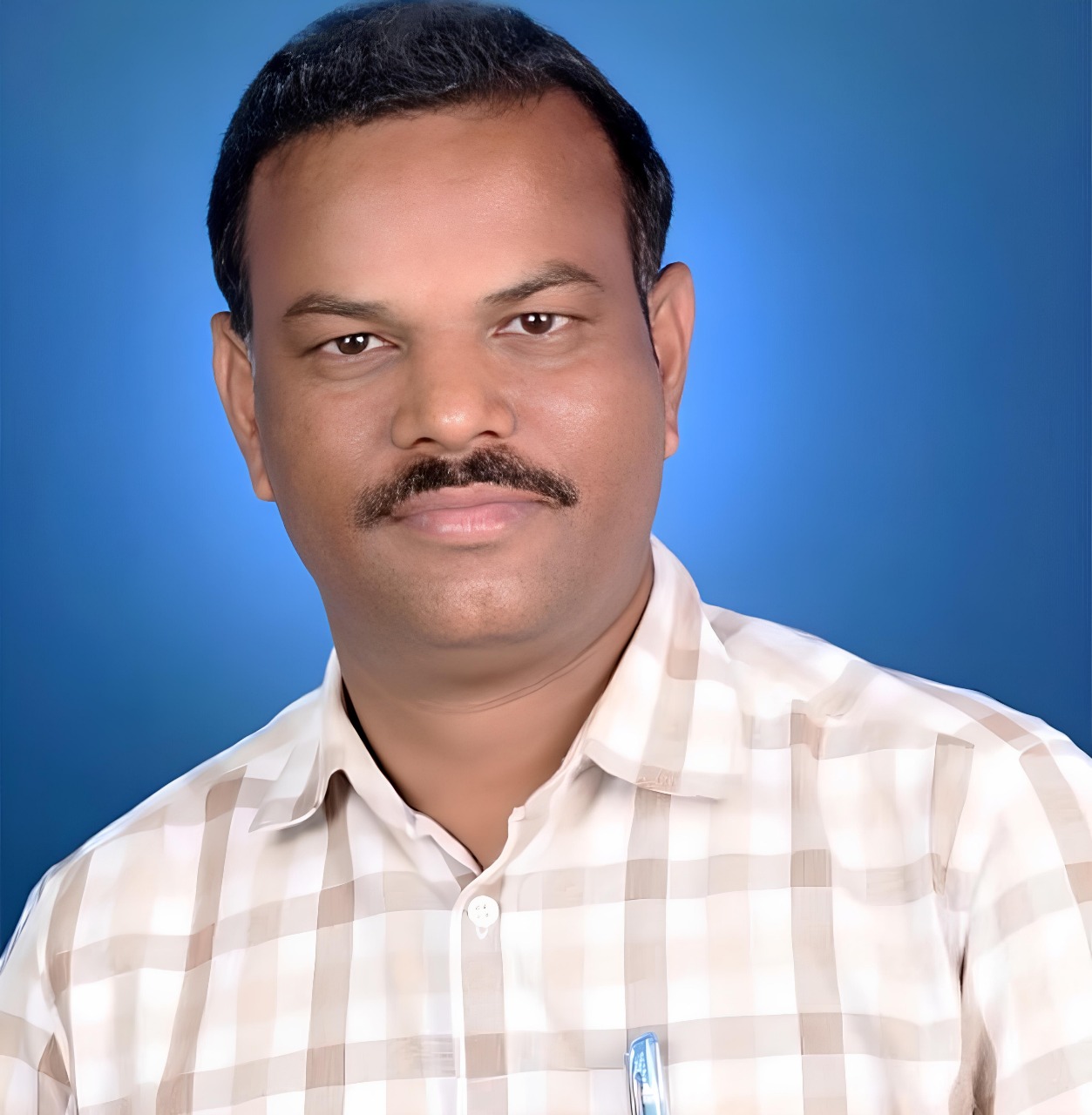 श्री. बाळासाहेब बोराडे